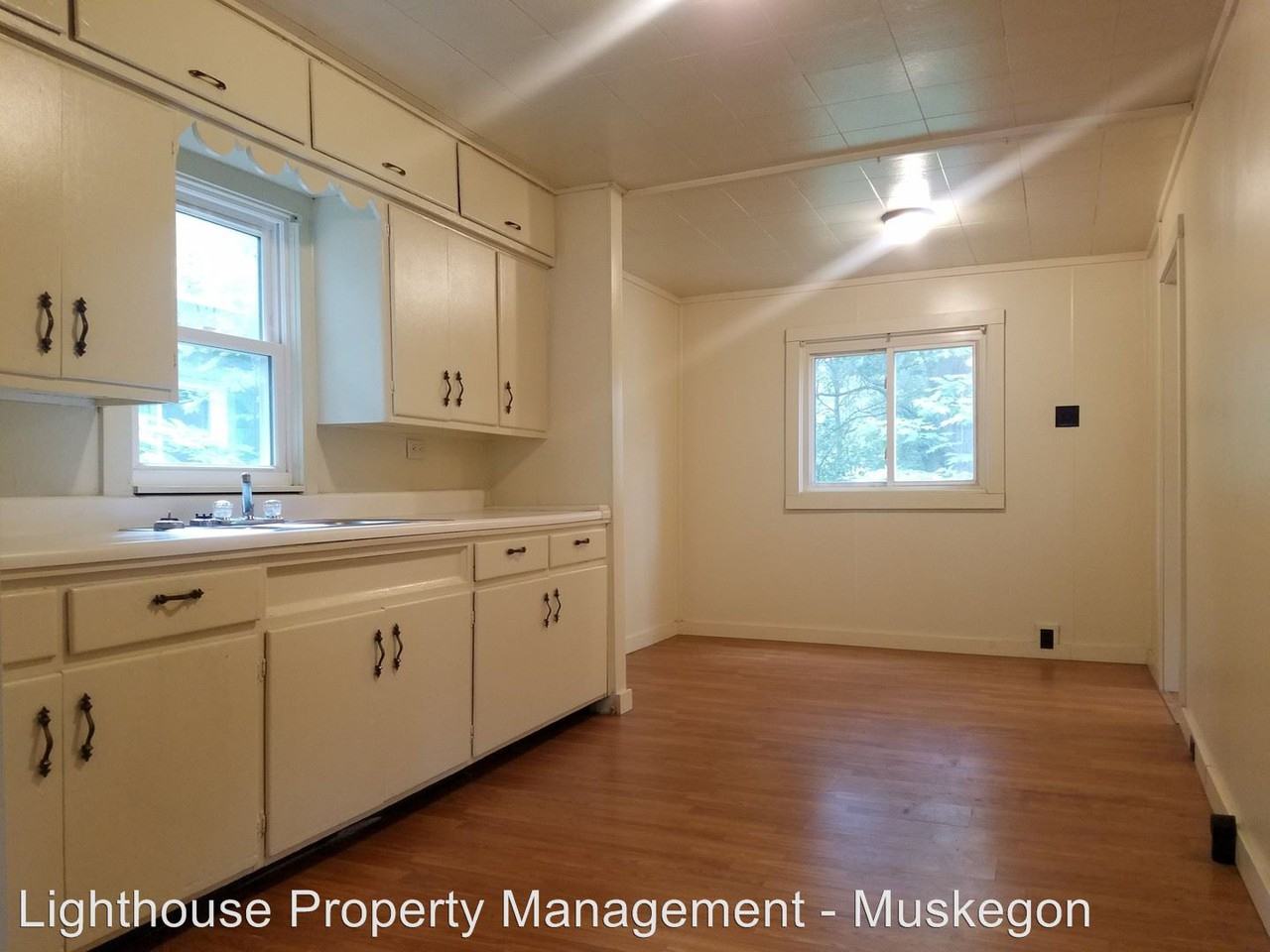 3355 Mona St - Photo 2 of 15