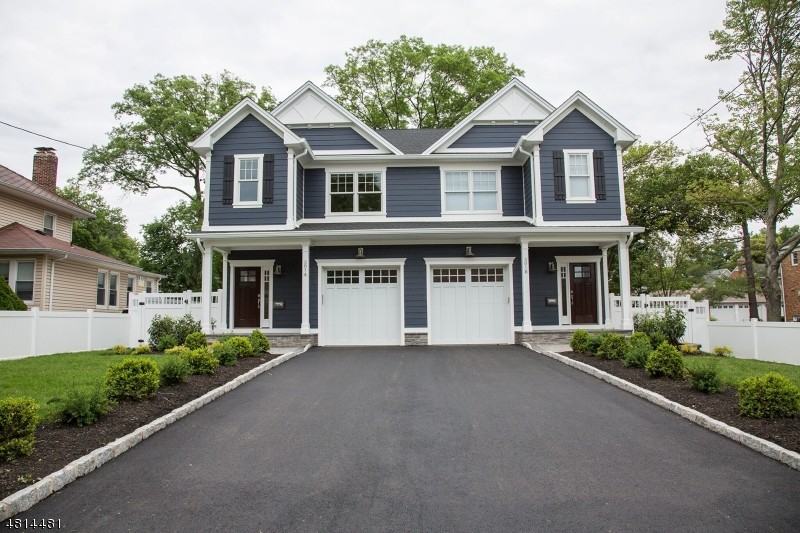 581 Trinity Pl - Photo 2 of 16