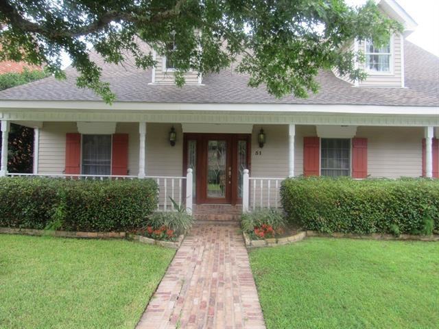 51 Yosemite Dr - Photo 3 of 25