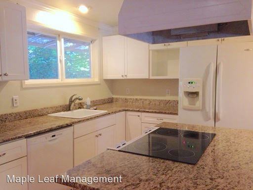 17200 30th Ave NE - Photo 3 of 20