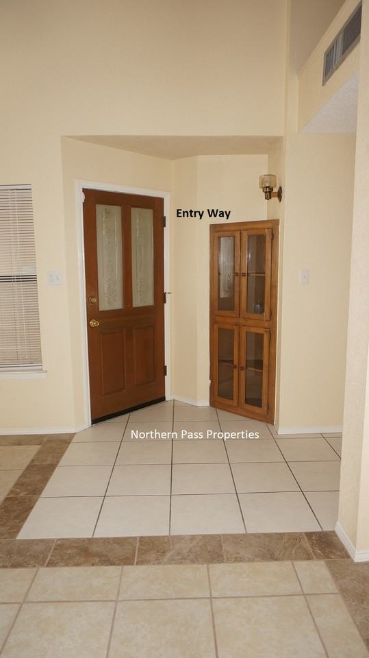 424 Cutler - Photo 3 of 28