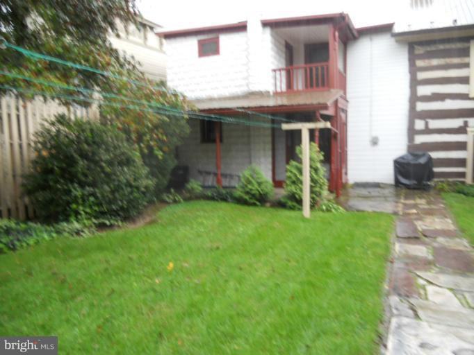 112 Lincoln Way W - Photo 2 of 12