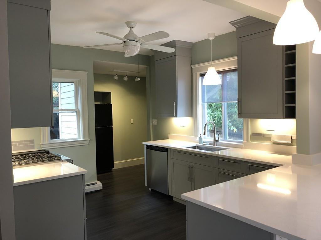 47 Lawrence Rd - Photo 2 of 21