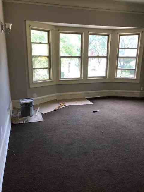 450 N 33rd St - Photo 3 of 9