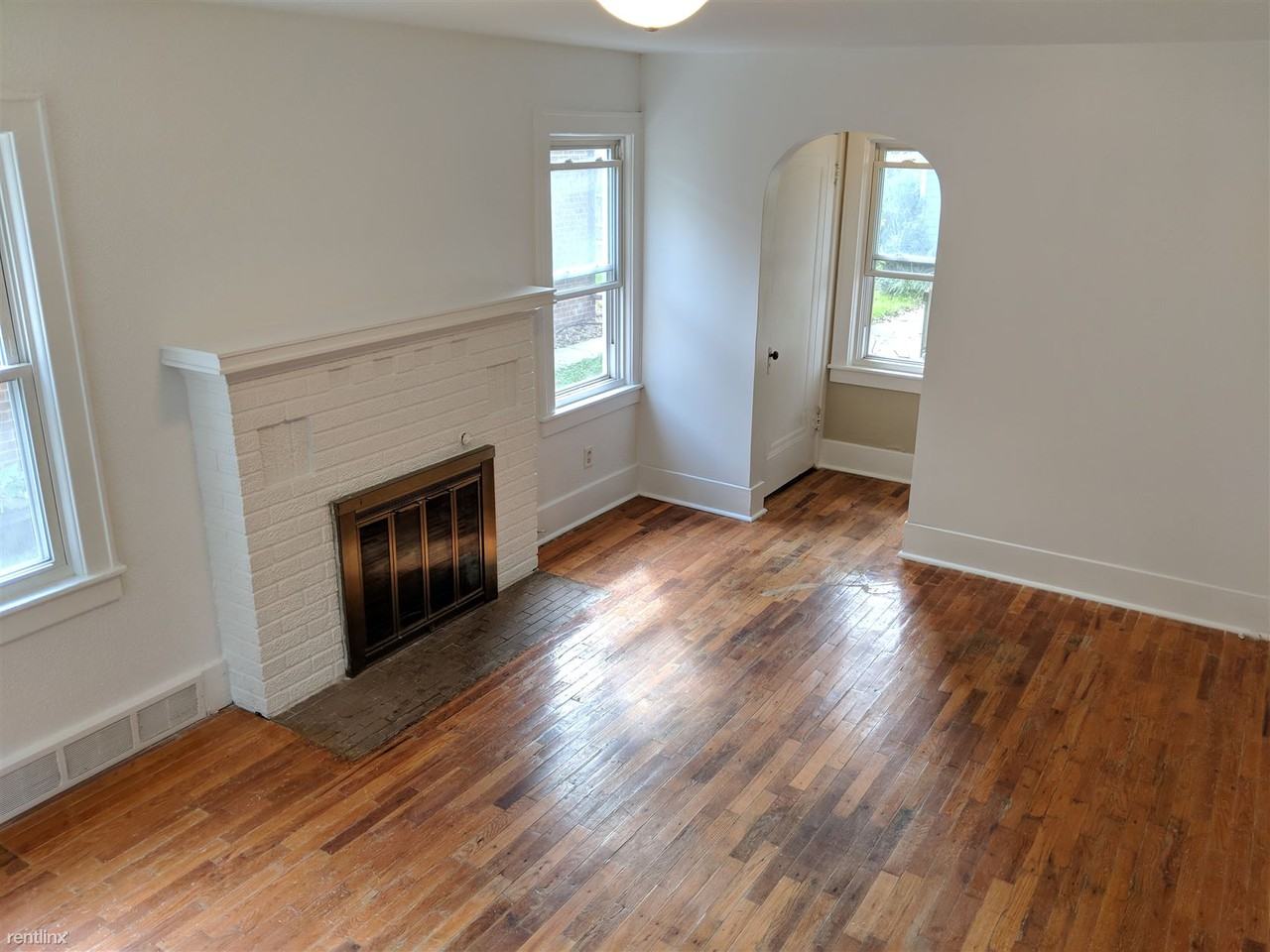 1105 Cleo St - Photo 3 of 12