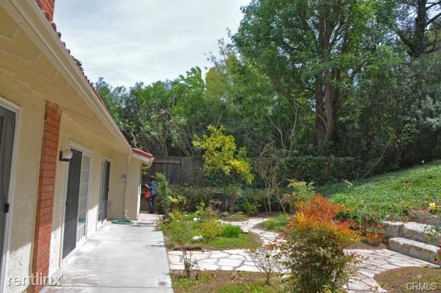 4234 Cartesian Cir - Photo 2 of 10