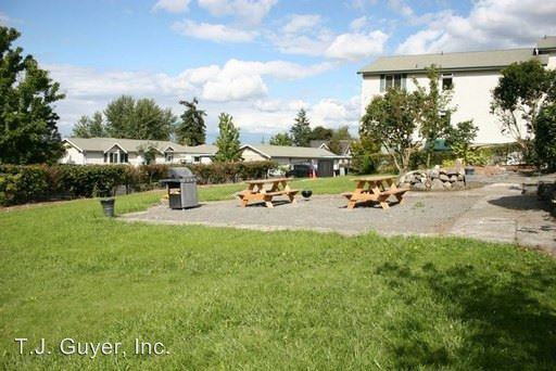 2825 S Delin St./2909 Fawcett Ave. - Photo 2 of 7