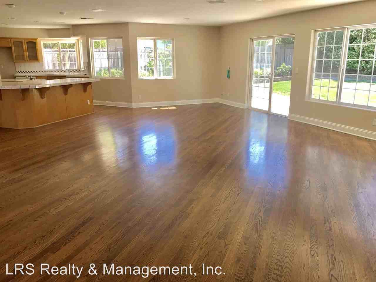 130 E Avenida De Los Arboles - Photo 3 of 5