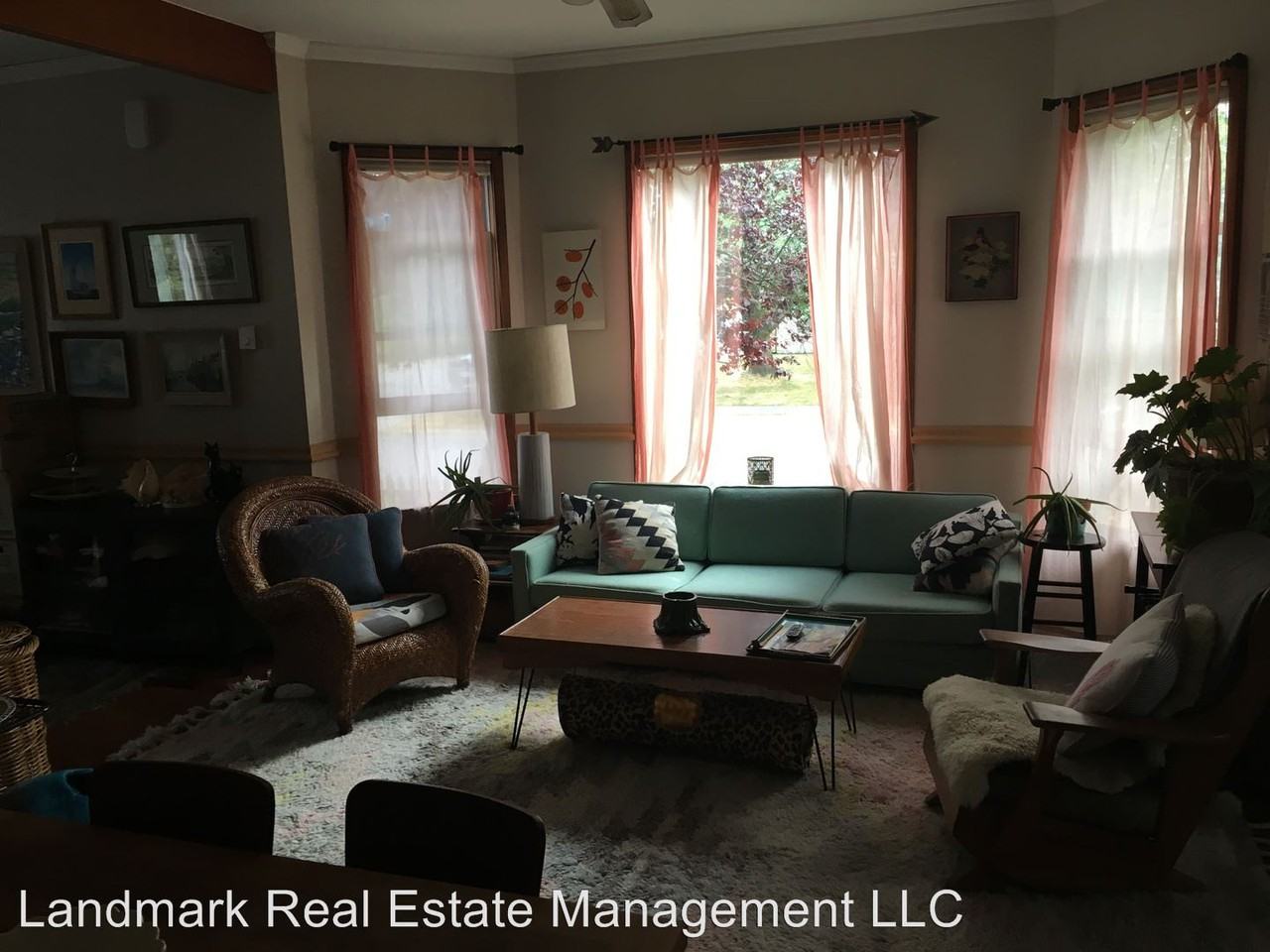 2205 Elizabeth St - Photo 2 of 6