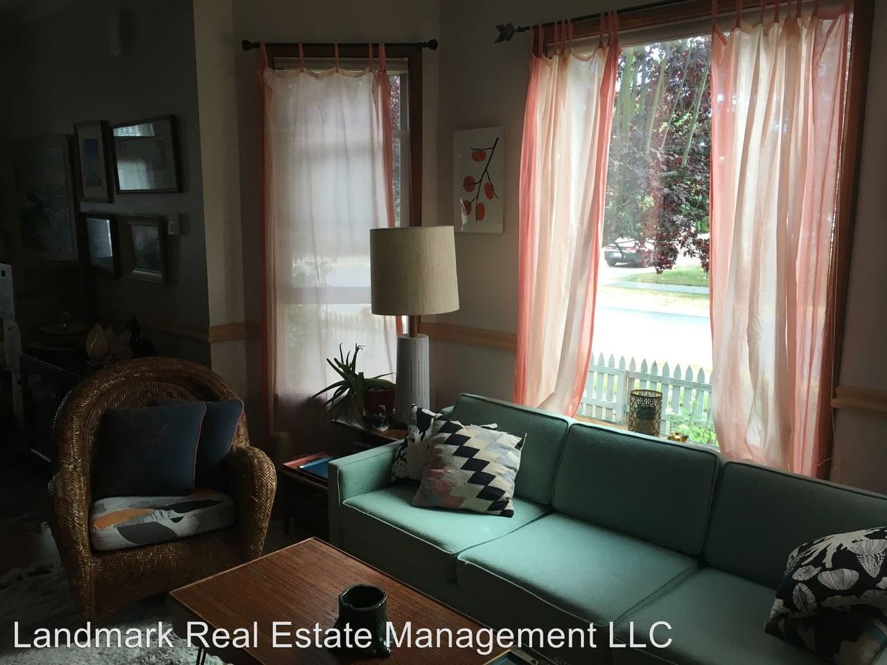 2205 Elizabeth St - Photo 3 of 6