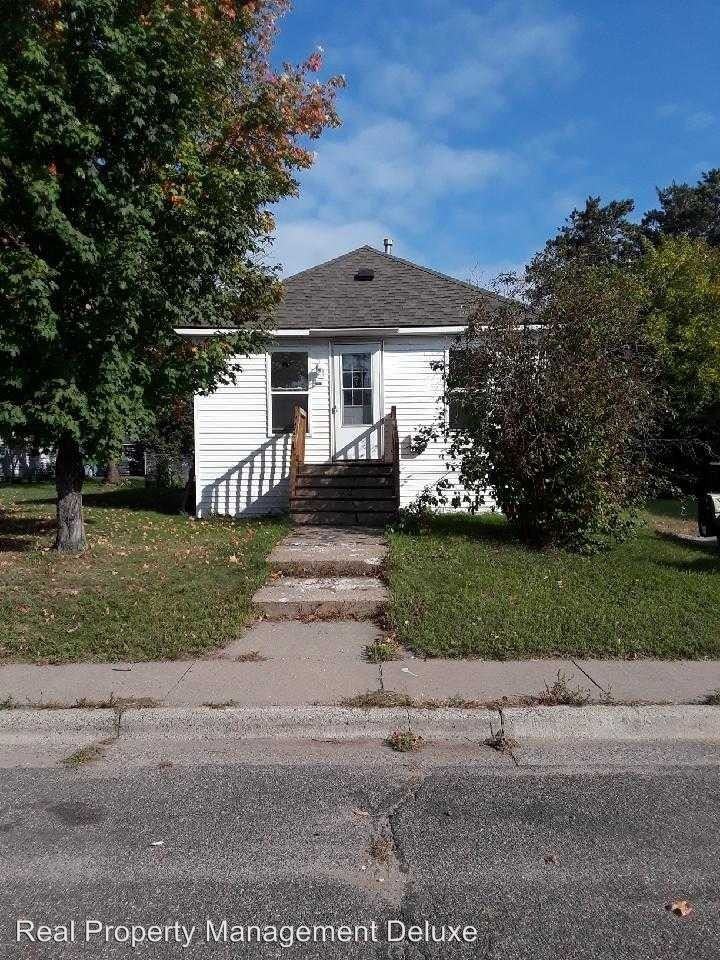 209 2nd St - Photo 2 of 8