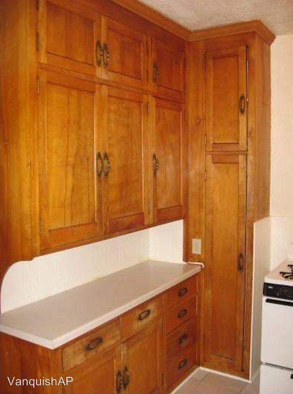 3318 Penn Ave N - Photo 3 of 5