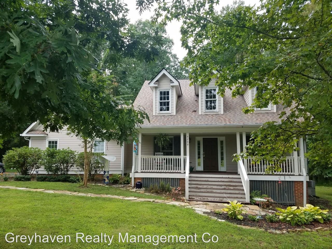 5209 Sawyer Rd - Photo 3 of 45