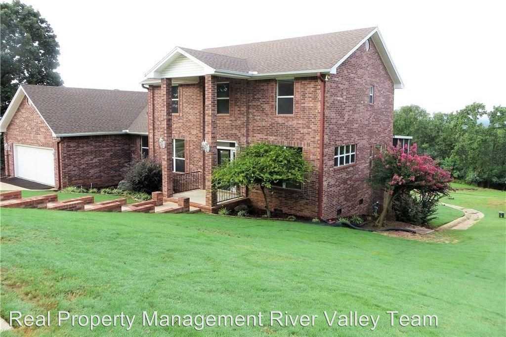 3829 Tpc Dr - Photo 2 of 19