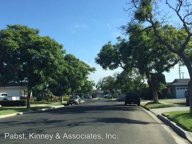 874 Lees Ave - Photo 2 of 10