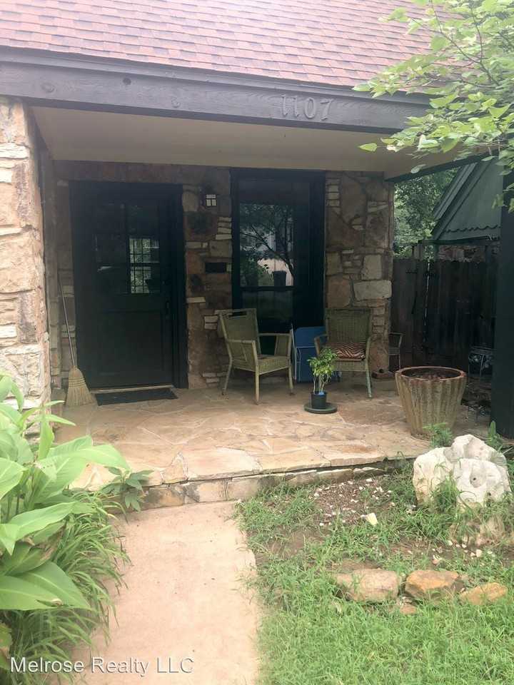 1107 Lombardy Rd - Photo 2 of 42