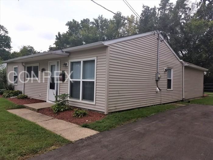 4194 Beavercreek Cir - Photo 3 of 22