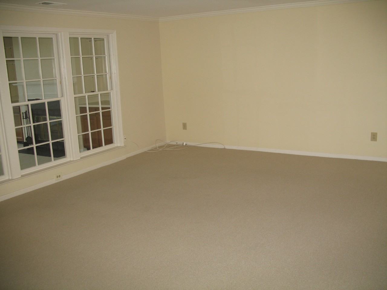 10701 Kings Riding Way - Photo 2 of 5