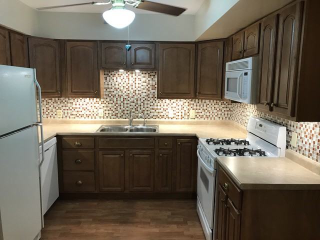 1814 Clover Ln - Photo 2 of 5