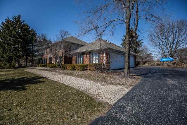 1 Rutgers Ct - Photo 2 of 27