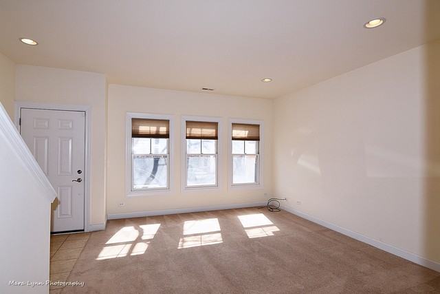 220 Lake St - Photo 3 of 28