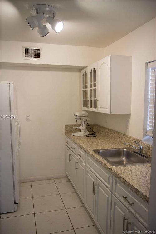 20125 NE 3rd Ct #1 - Photo 2 of 7