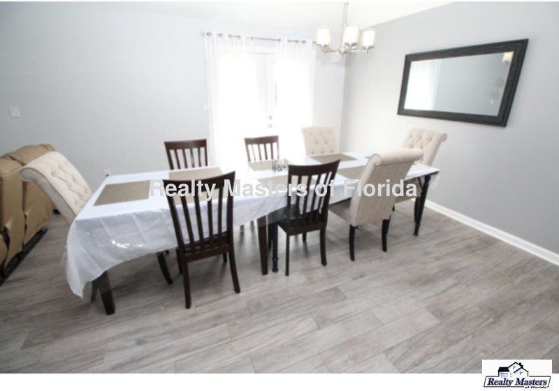 22 Arapaho Dr - Photo 3 of 17