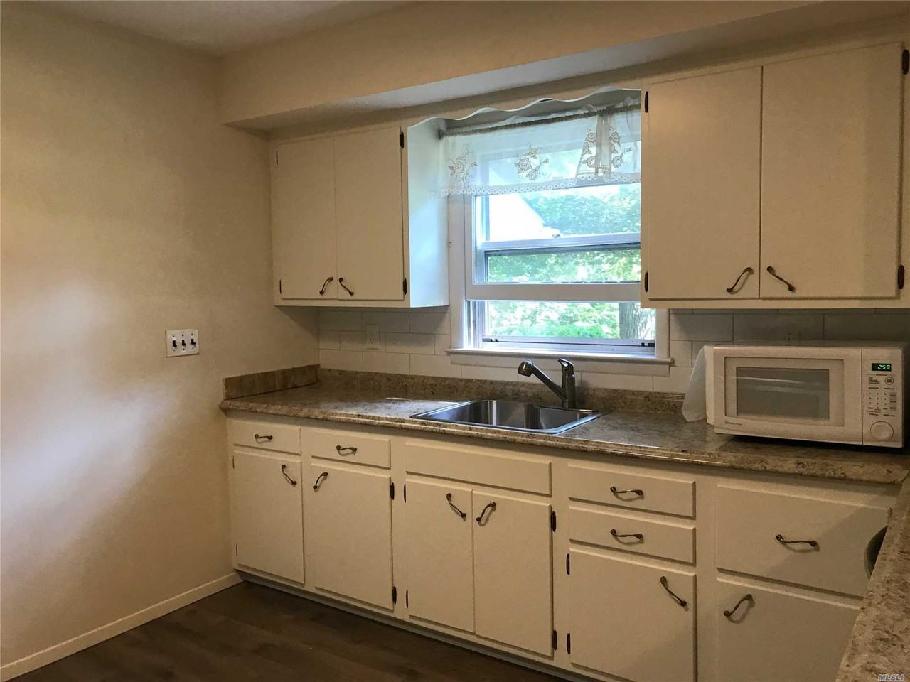 43 Murdock St - Photo 3 of 12