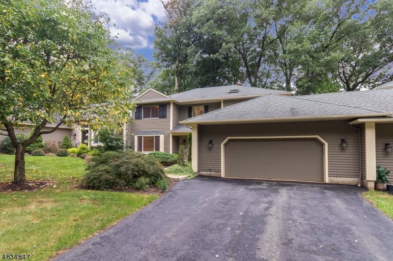 34 Hunters Cir - Photo 2 of 25