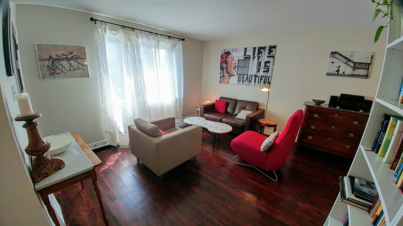 1291 Kingston Ave - Photo 2 of 12