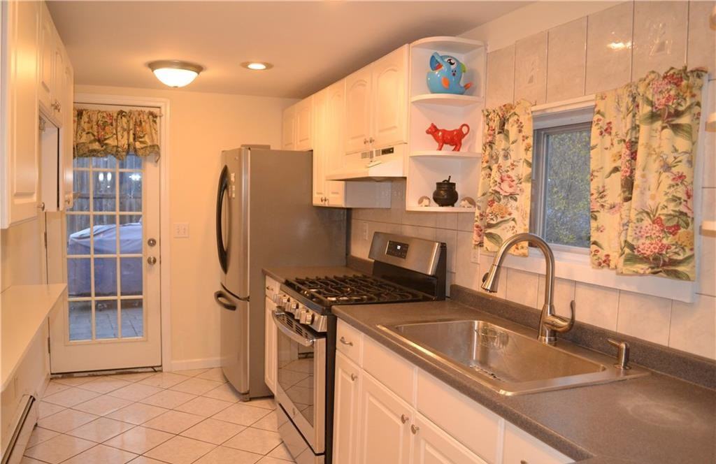 53 Putnam Dr - Photo 2 of 22