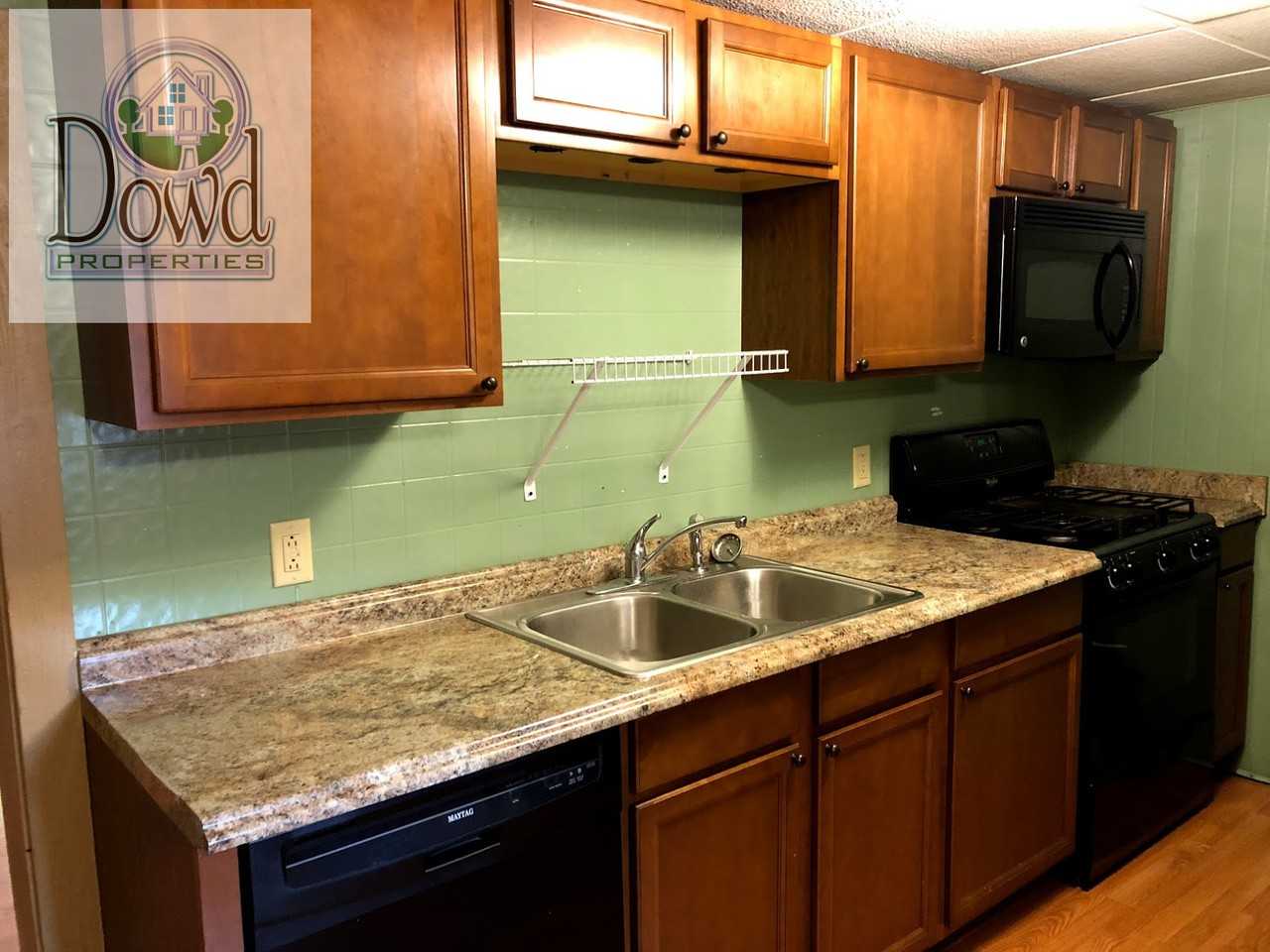 506 West Seminary Avenue - Photo 3 of 6