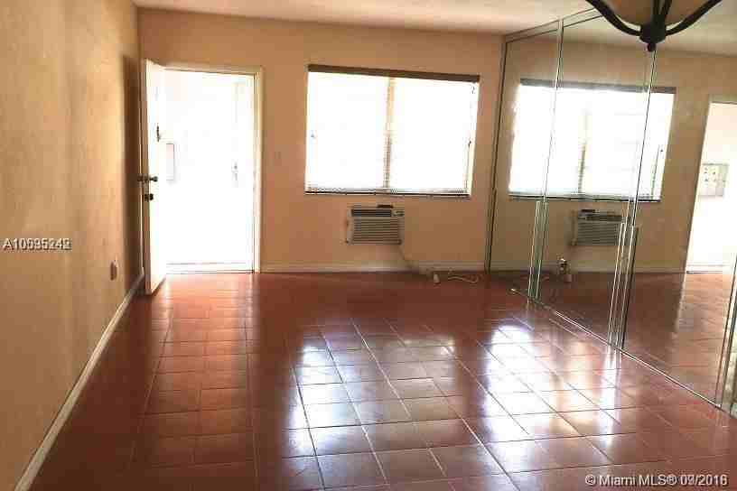 3490 SW 9th Terrace - Photo 2 of 8