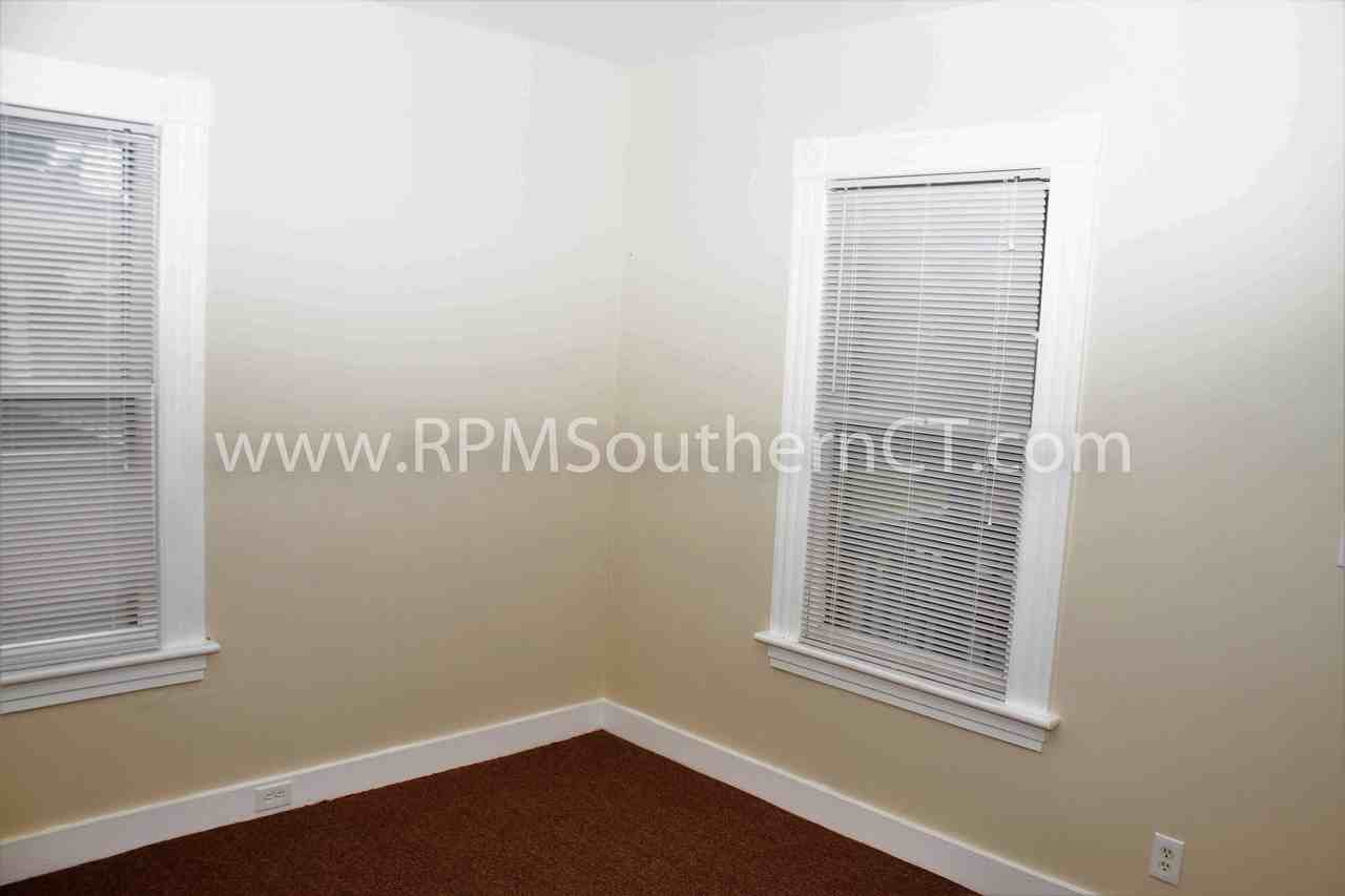 54 Francis St - Photo 3 of 14