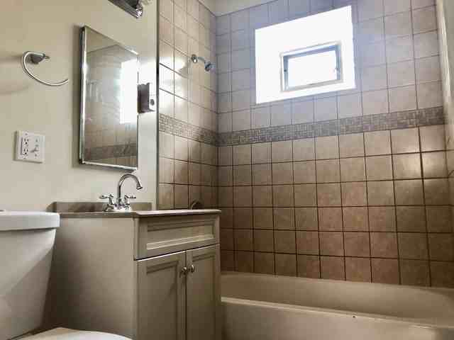 2231 N Latrobe Ave #2 - Photo 3 of 5