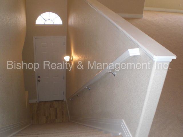 160 Poplar St #A - Photo 3 of 19