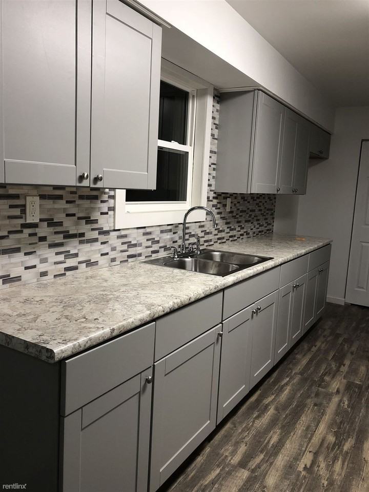 5851 Roan Rd - Photo 3 of 7