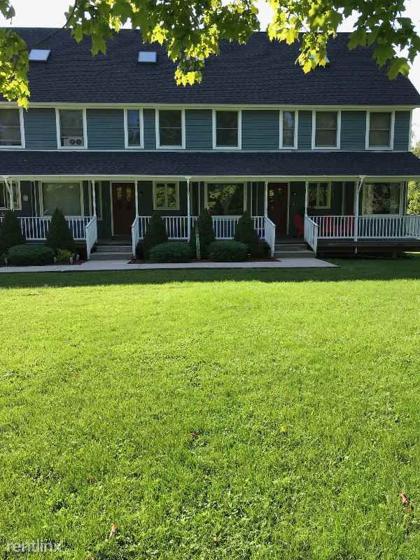 445 N Main St - Photo 2 of 11