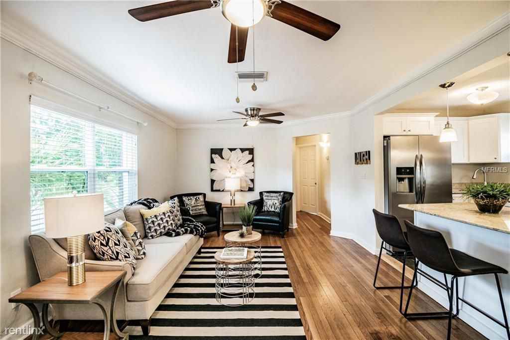 2137 11th St N - Photo 3 of 22