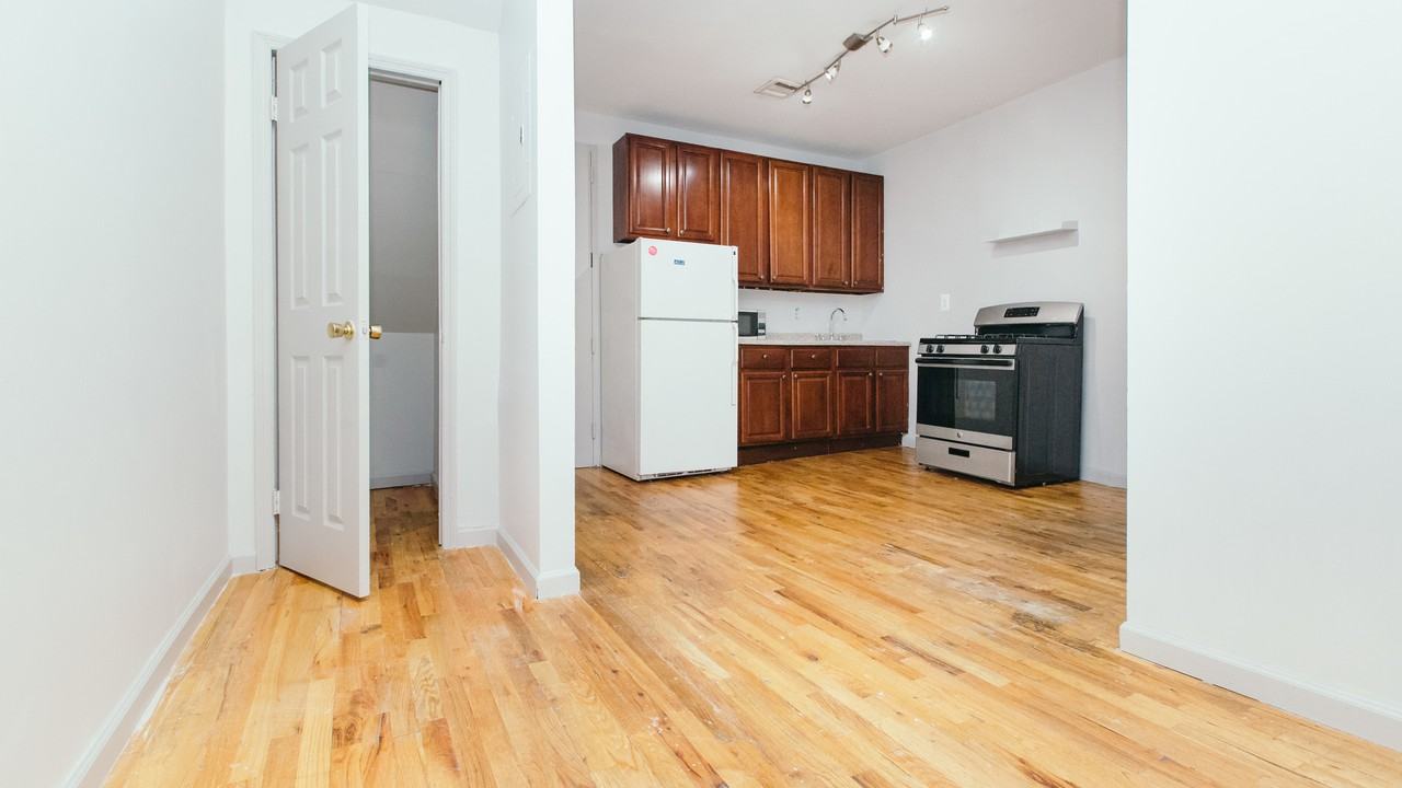 413 Bushwick Avenue 3b, New York, NY 11206 2 Bedroom Apartment for