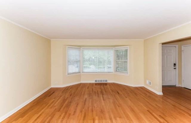 10043 S Prospect Ave - Photo 2 of 10