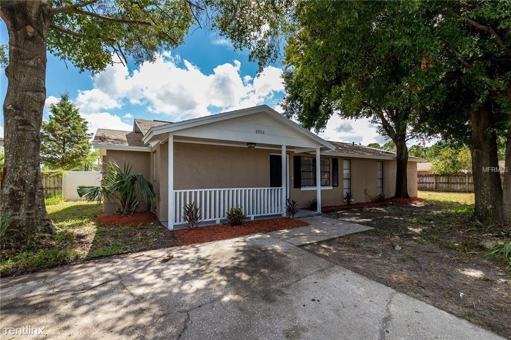 8902 Railford Ct - Photo 2 of 33