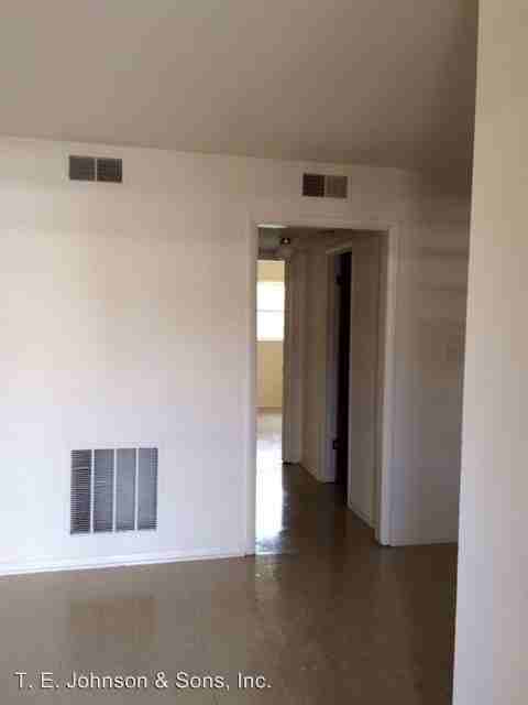 2425 Old Greensboro Rd - Photo 2 of 10