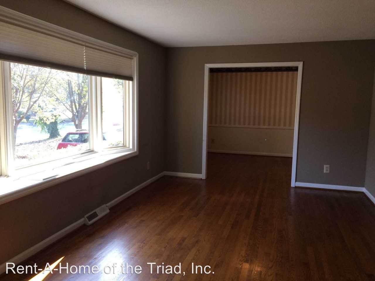 2606 Pine Lake Dr - Photo 3 of 12