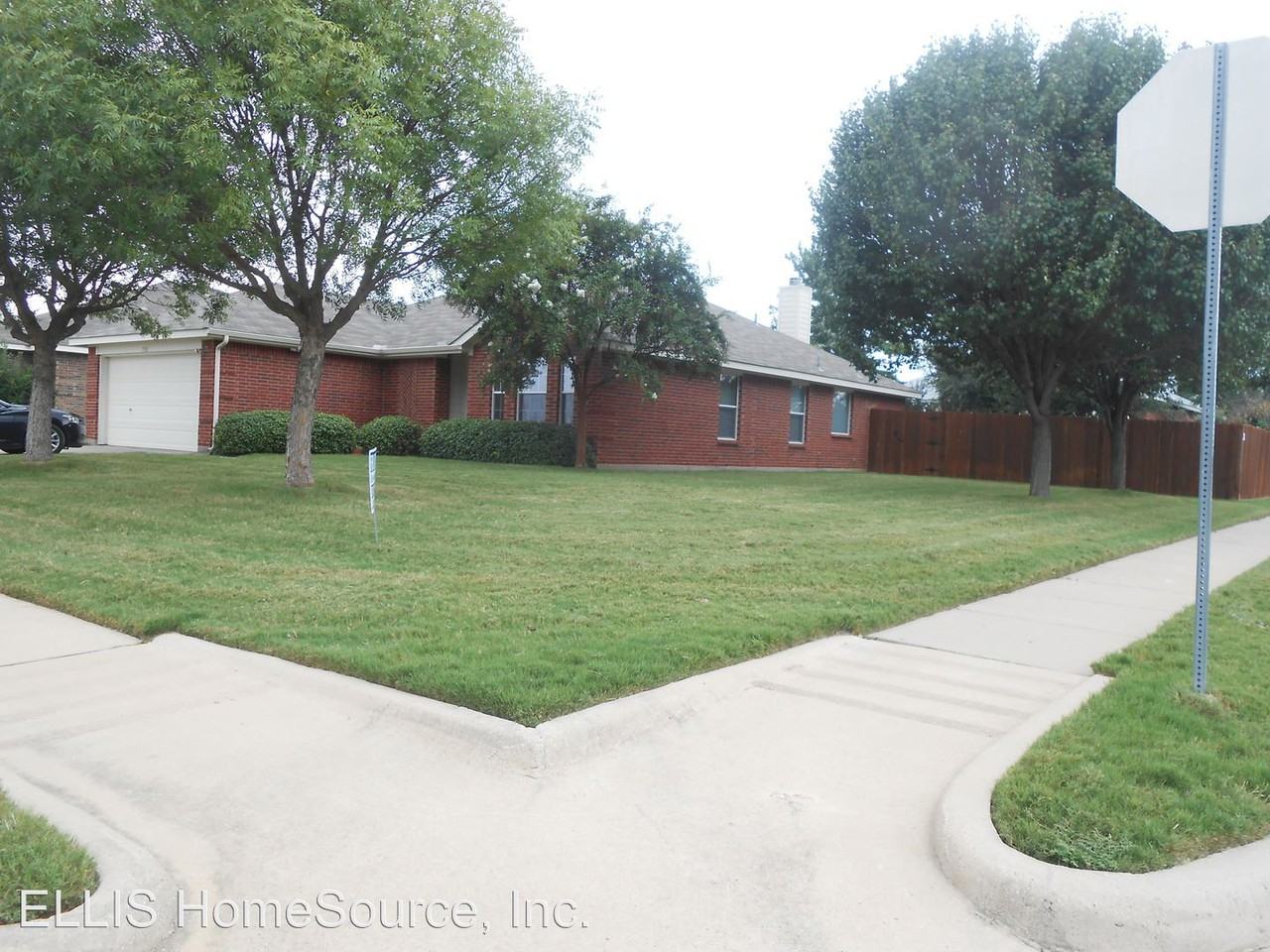 1521 W Hercules Ln - Photo 2 of 28