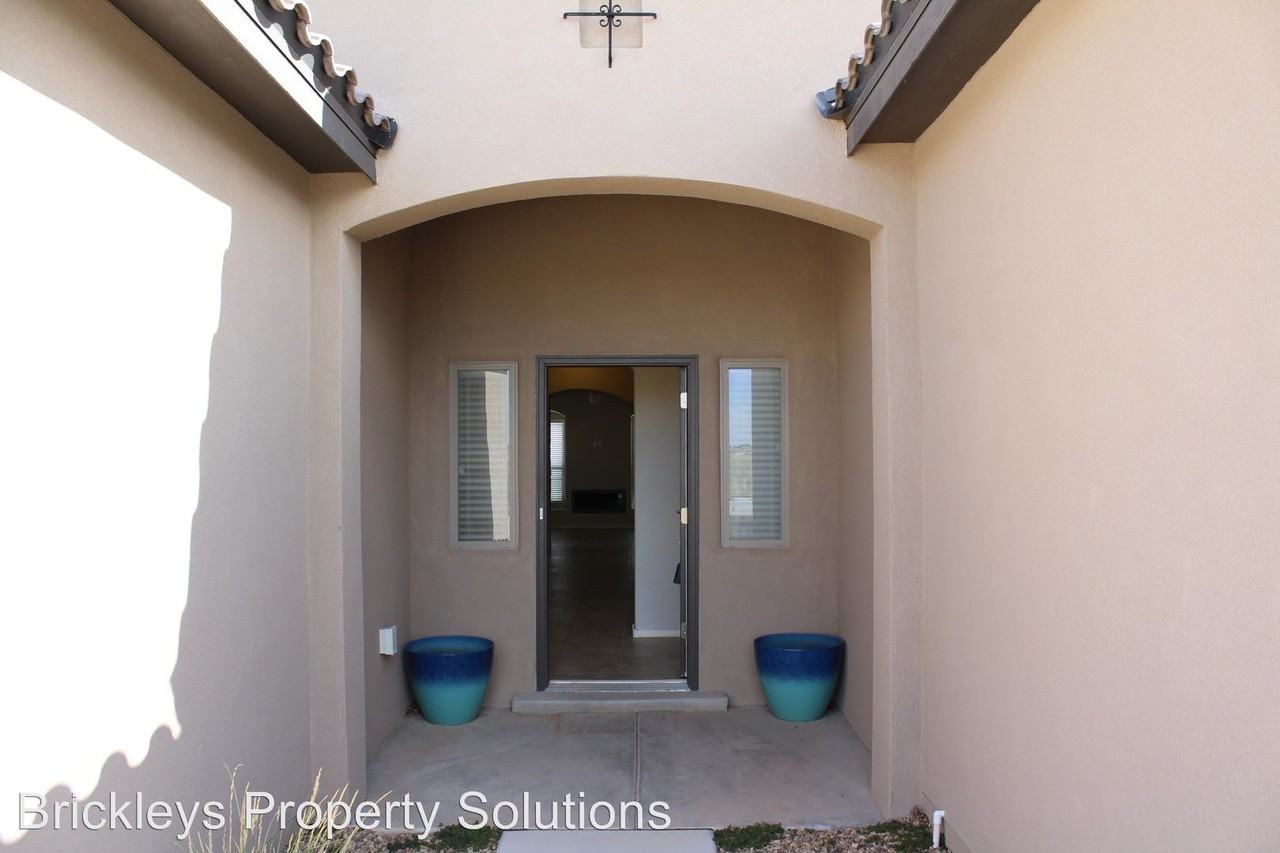 6404 Petirrojo Rd NW - Photo 3 of 26