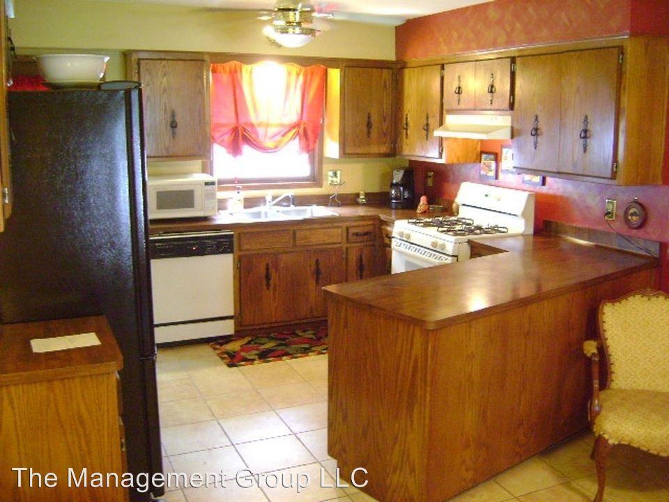 13665 W Crawford Dr - Photo 2 of 7