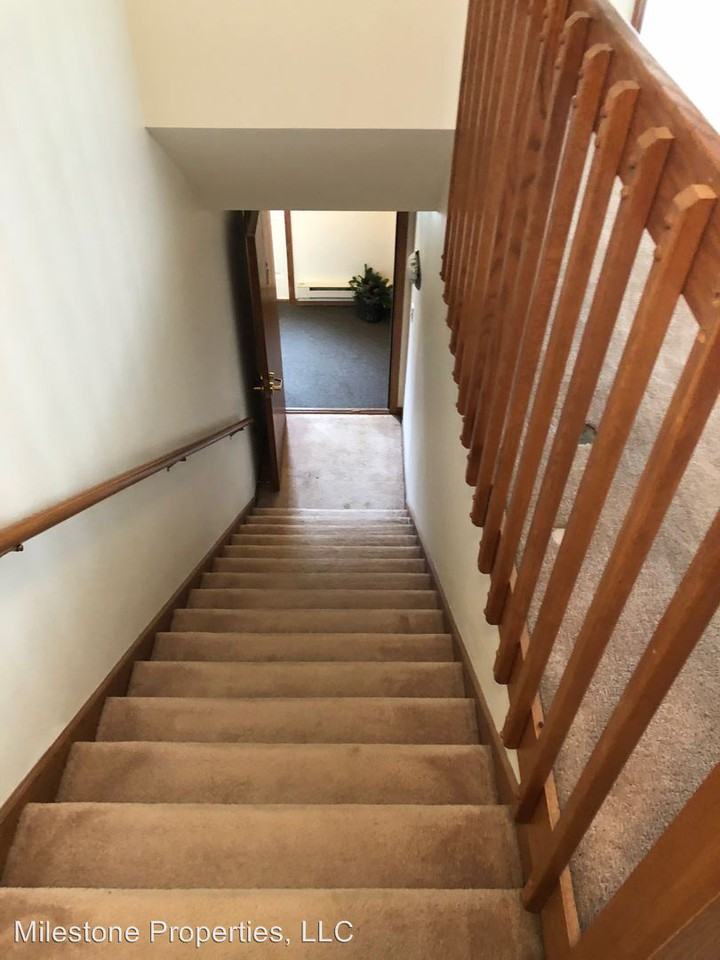 N25 W24011 River Park Drive Apartments in Pewaukee, WI 53072 Zumper