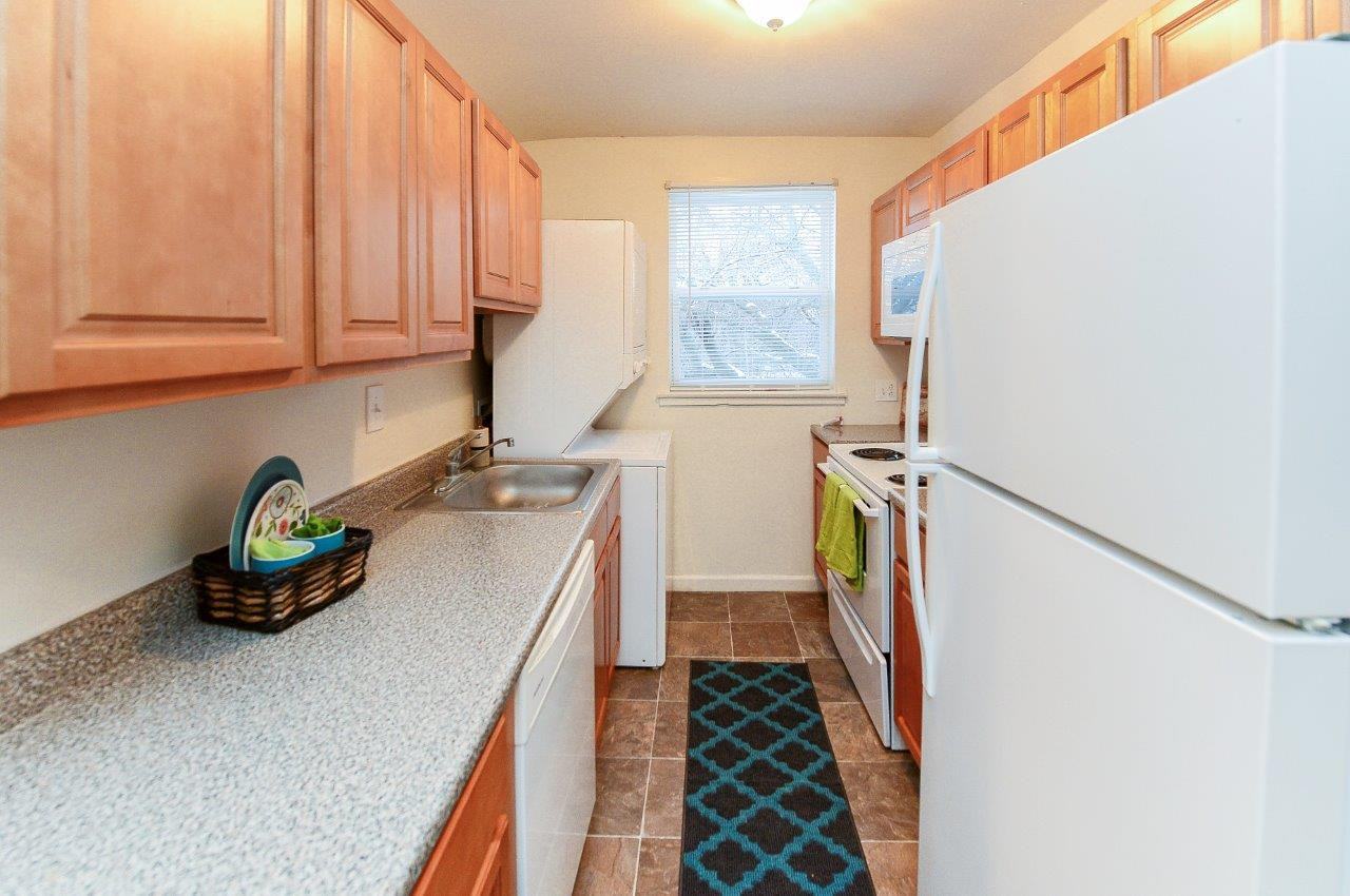 Woodcrest Apartment Homes - Photo 4 of 16