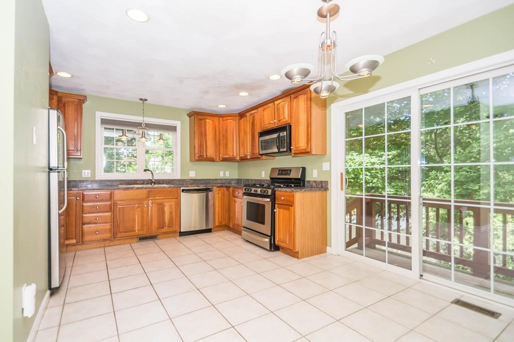 33 Pierce St - Photo 3 of 14